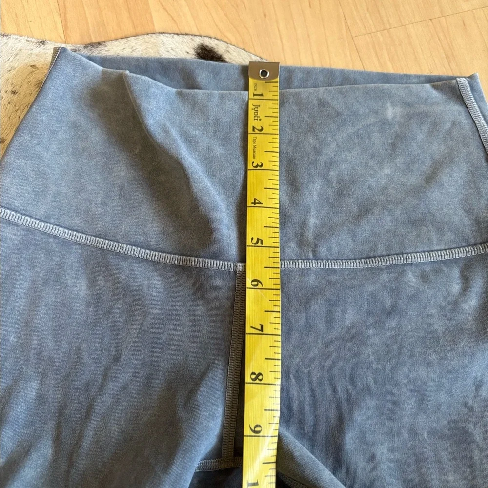 LULULEMON Wunder Under In Washed Moon‎ Blue Size 4